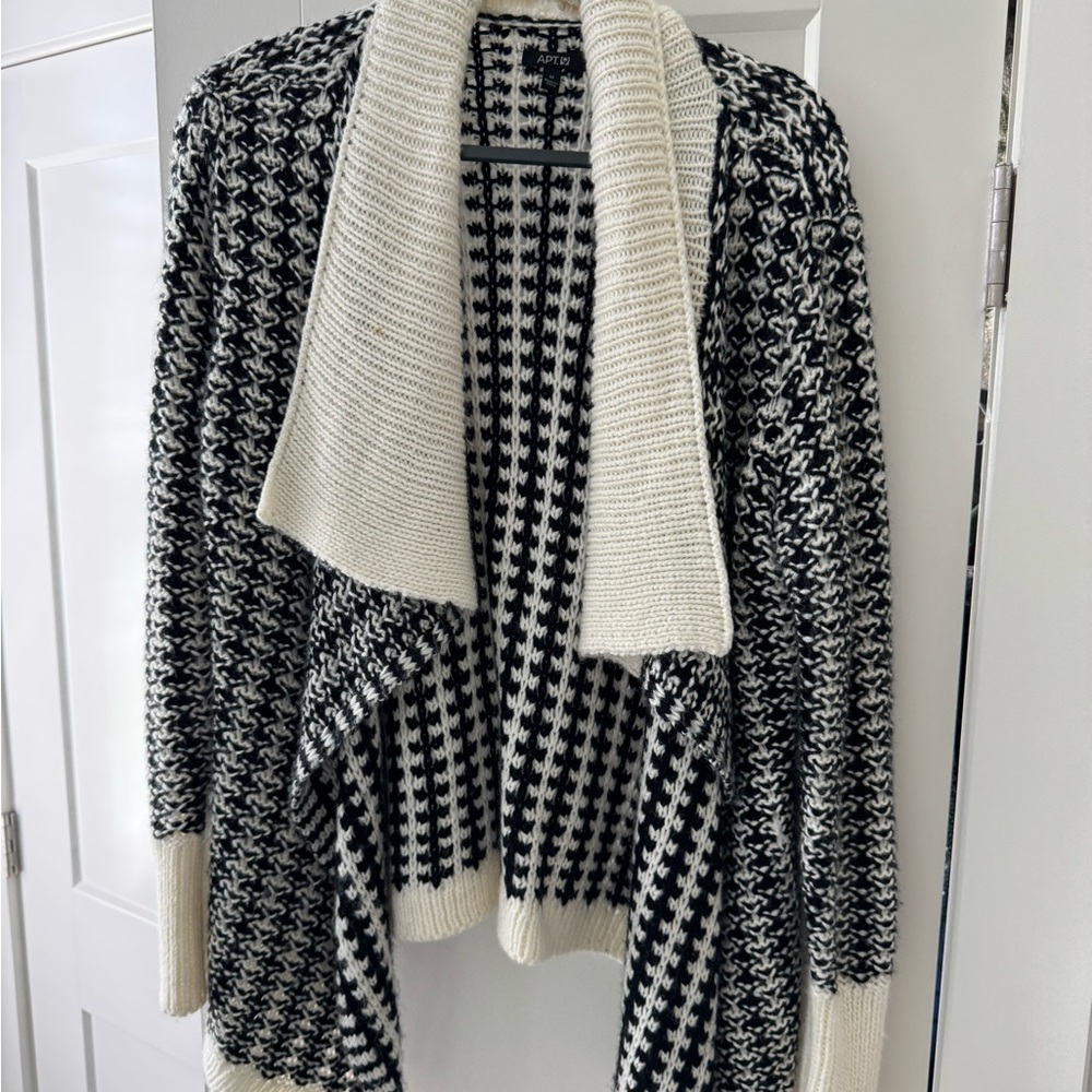 Apt. 9 Black and White Cardigan Sweater with Waterfall Front